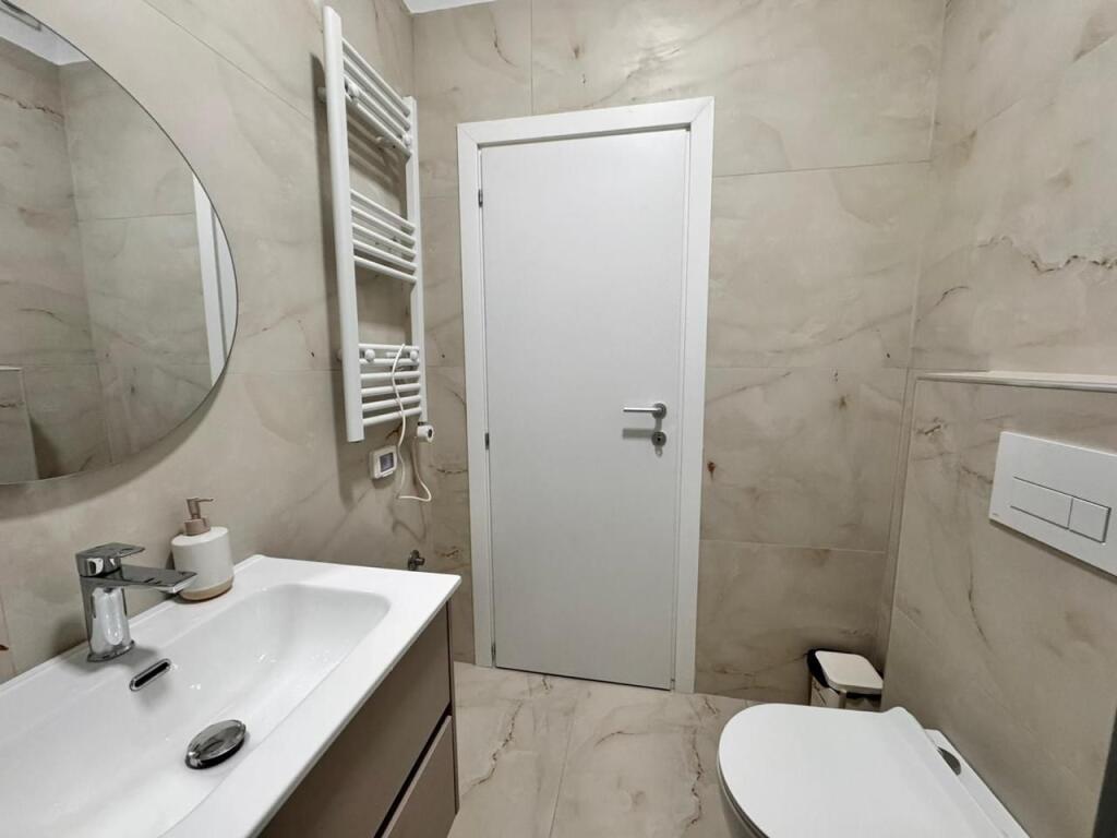 Apartament 1+1 për Qira – Plazh Durrës