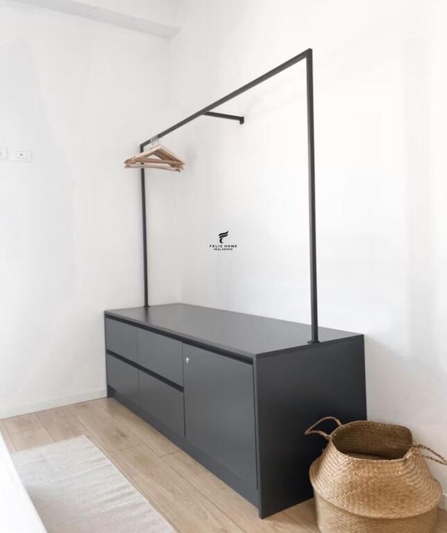 APARTAMENT ME QERA 1+1 STACIONI TRENIT 90.000 LEKE