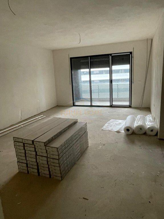 Shitet Apartament 2+1+2, Paralel Living, Don Bosko