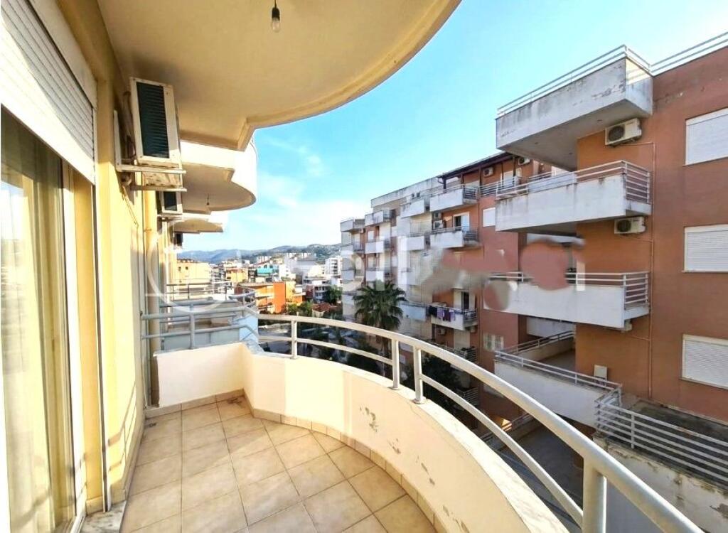 Për Shitje – Dy Studio të Mobiluara Ngjitur në Orikum | Mundësi e Shkëlqyer Investimi