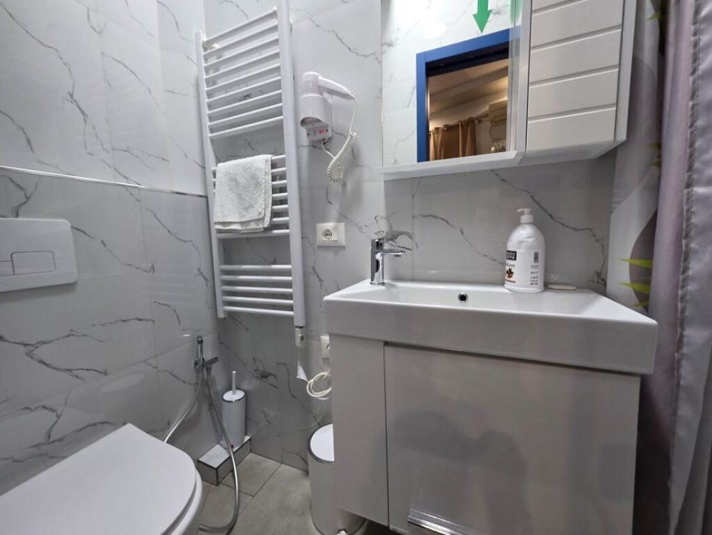 APARTMENT FOR RENT 1+1 BLOCK 60,000 LEKE