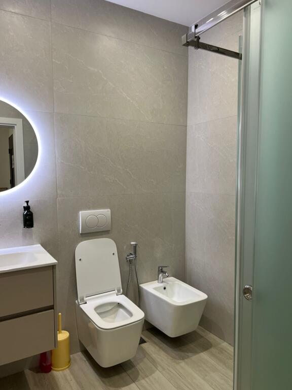 Appartamento in affitto 1+1 moderno shkemb kavaje prezzo 500 euro