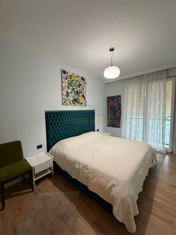 Shitet apartament 2+1 Gramoz Pashko Prane Fakultetit Ekonomik