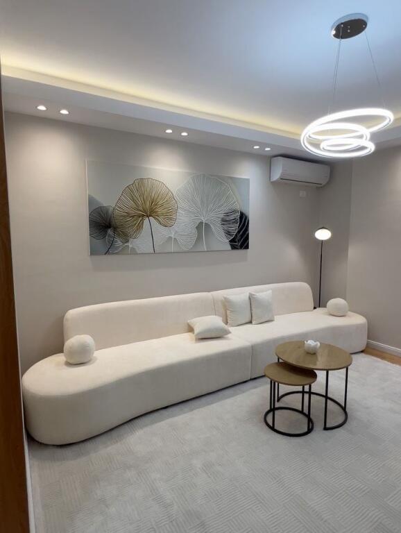 Shitet apartament modern 2+1 ne Astir