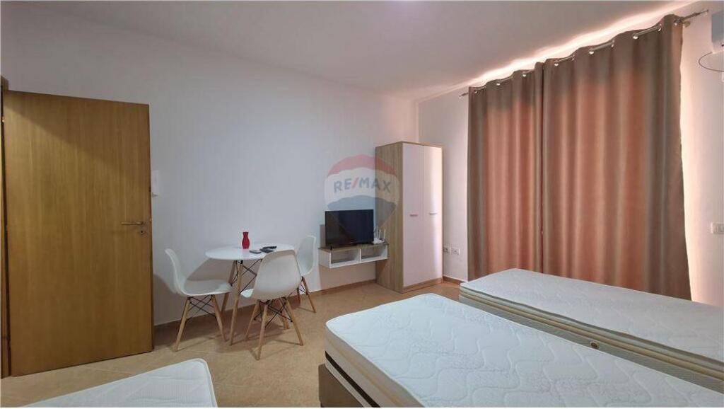 Garsoniere ne shitje ne Uje te Ftohte ,Vlore