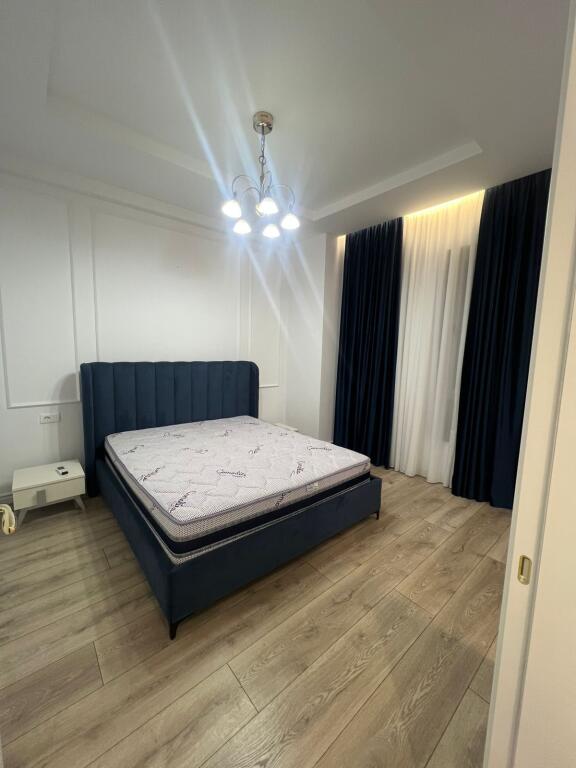 Affittasi appartamento 2+1+2 con veranda + posto auto vicino a Air Albania, Golden Park Residence