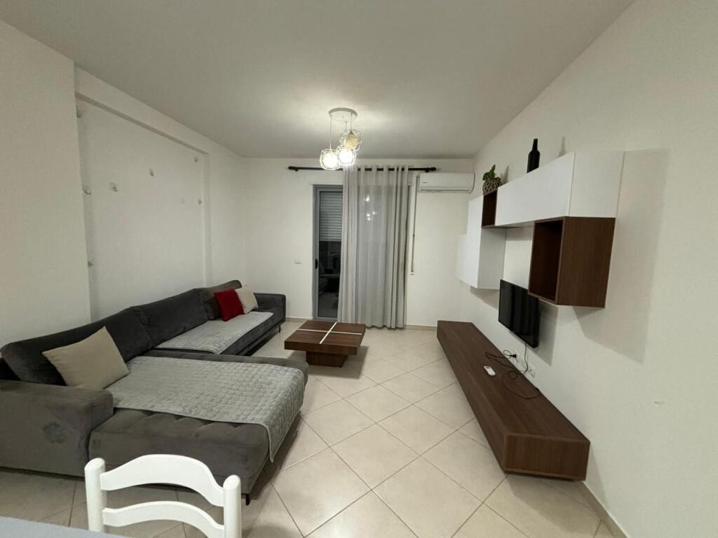 Apartament 2+1+2 për Qera