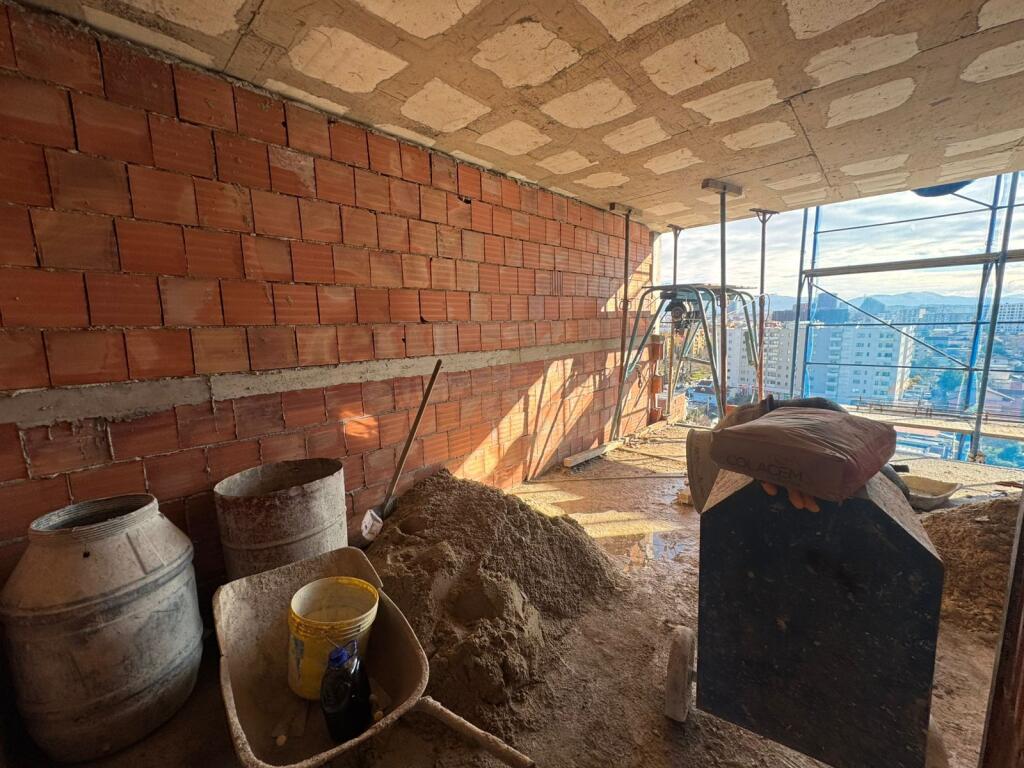 🏡 OKAZION SHITJE – ISH FUSHA E AVIACIONIT💶 Çmimi total: 165,200 € (1,400 € / m²)