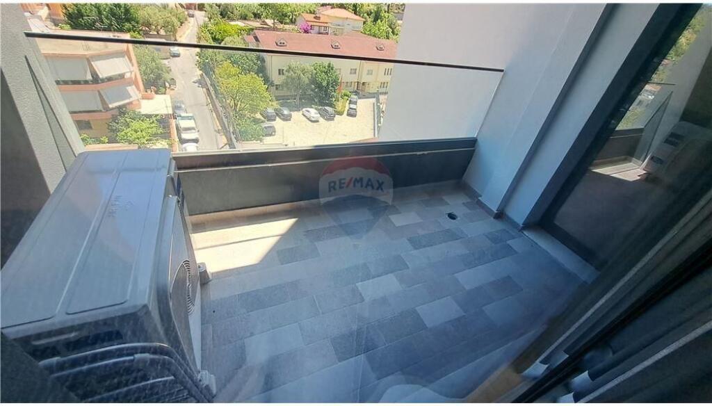 🏢 Apartment for Sale 2+1+2 – Lungomare, Reshat Osmani Street, Vlora