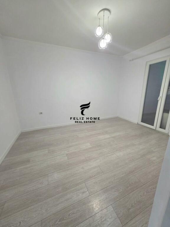 OFFICE FOR RENT 120 M2 KAVAJES ROAD 800 EURO