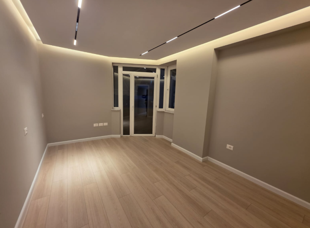 ✨ Apartament Modern 2+1 me Verandë – Ish Ekspozita  