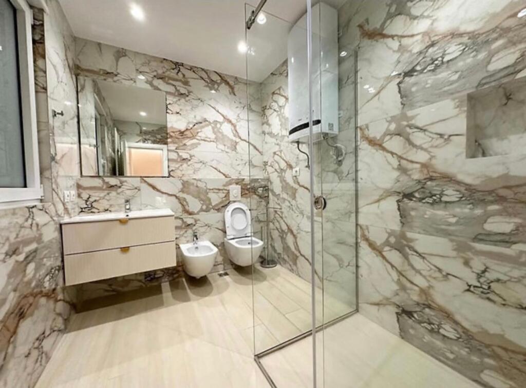 Appartamento 3+1 in affitto presso Montesori Schl vicino al Lago Secco.