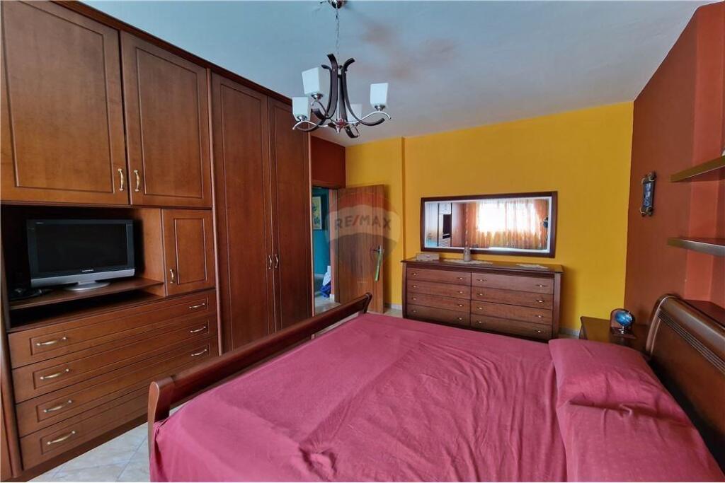 Apartement 2+1 me qira ne Lungo Mare,vije e pare