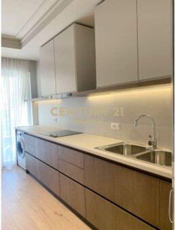 For rent 1+ 1 in M Shyr 750 💶