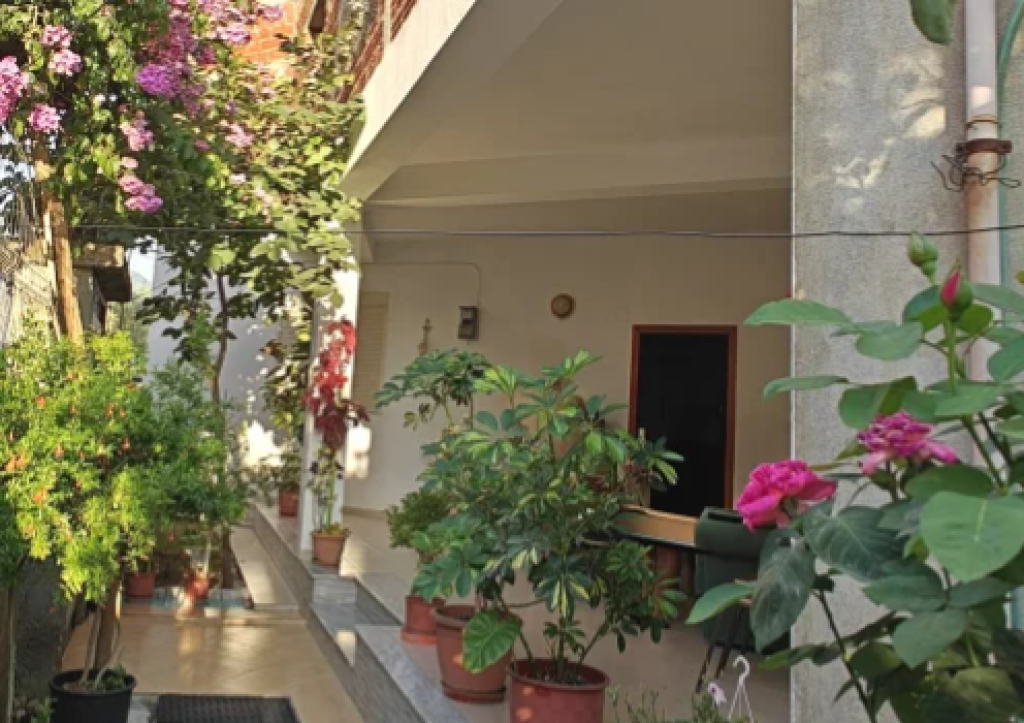 Villa for sale at Kodra e Priftit