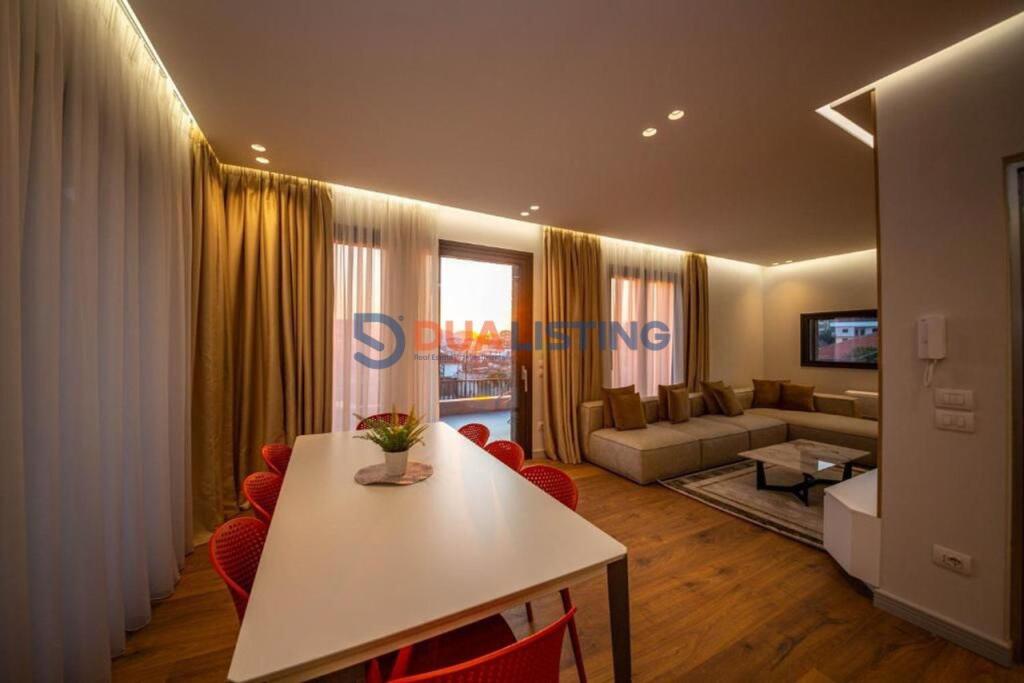 JEPET ME QIRA VILE INDIVIDUALE NE SAUK !