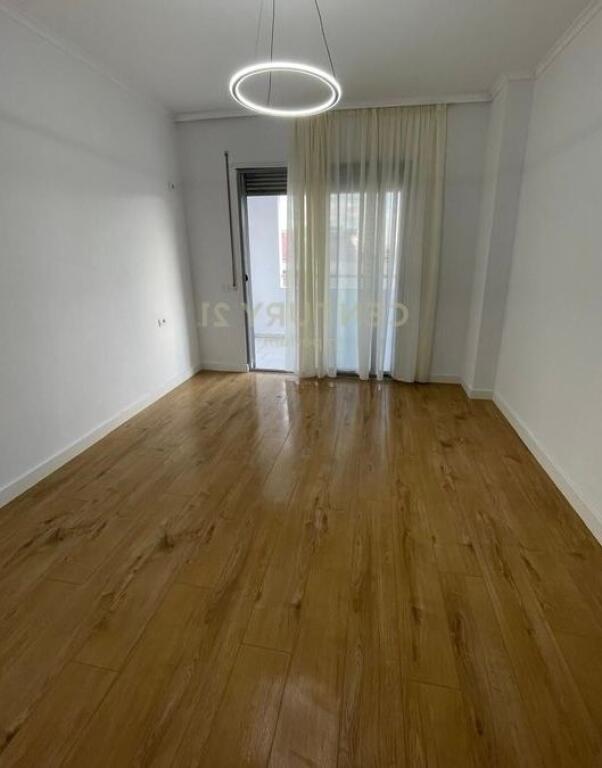 Apartment 2+1 for sale in Astir