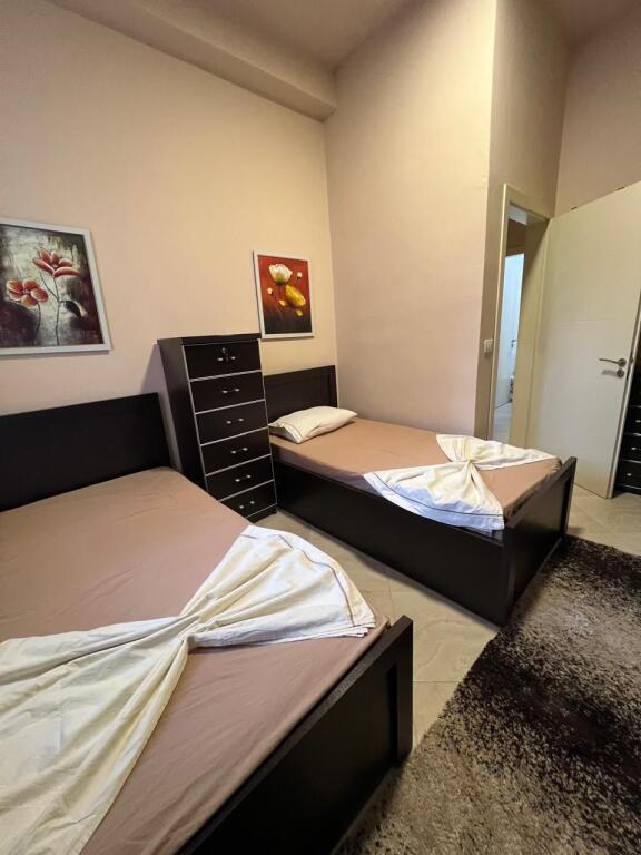 🏠 Jepet me qira apartament 2+1