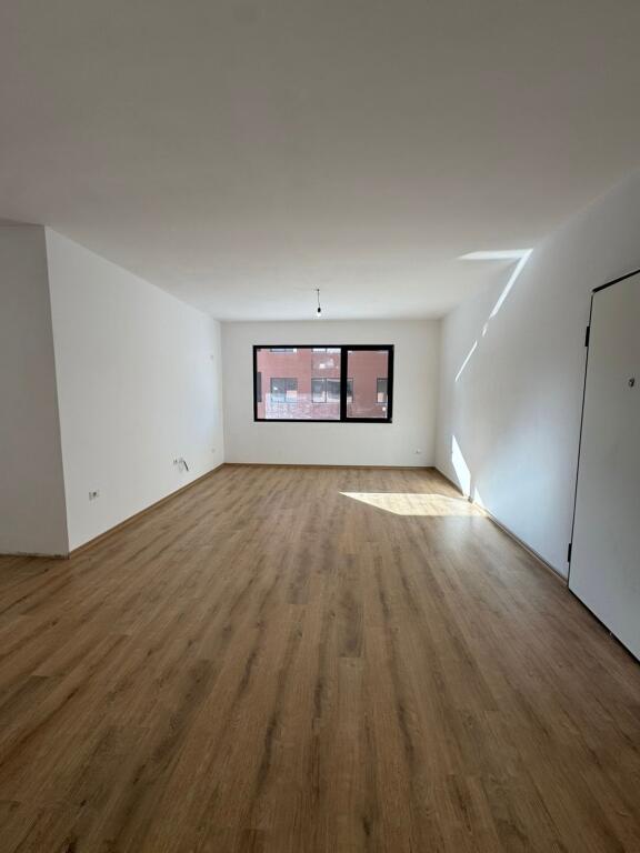 🏡 SHITET APARTAMENT 2+1+2 TUALETE Prane Xibrakut, Rr. Elbasanit