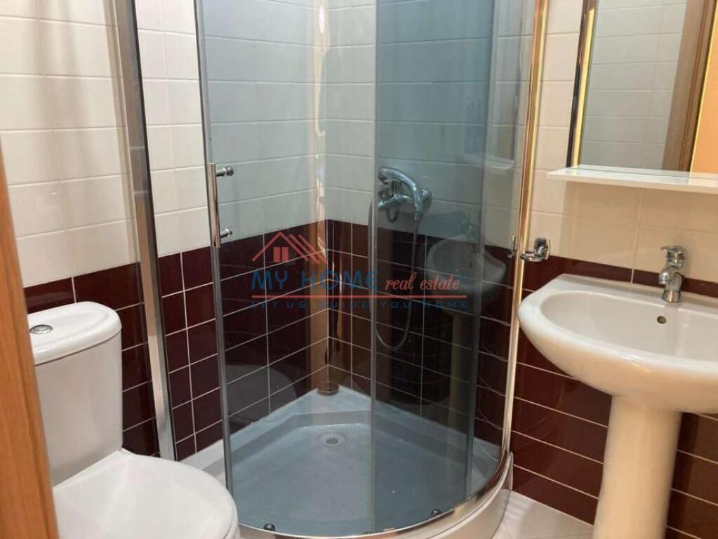 Apartament 2+1 me Qera Rruga e Barrikadave ne Tirane