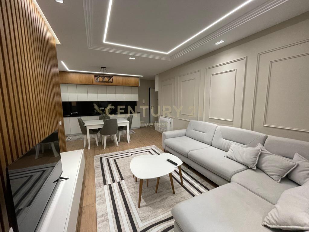 LIQENI I THATE, WE RENT APARTMENT 2+1+2 + TWO PARKING SPACES