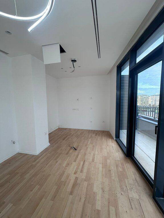 Shitet apartament 2+1+2, Lake View Residence