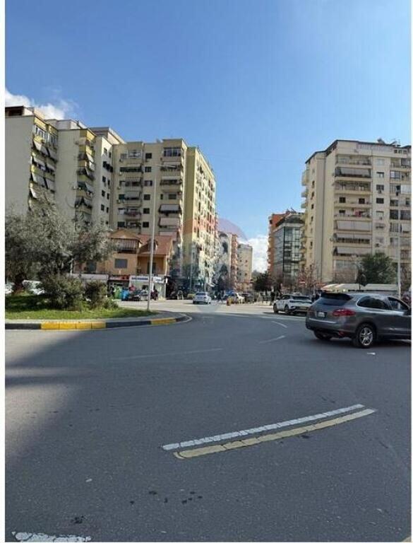 APPARTAMENTO IN AFFITTO 2+1+BALCONE "KOMUNA E PARISIT" 600 EURO