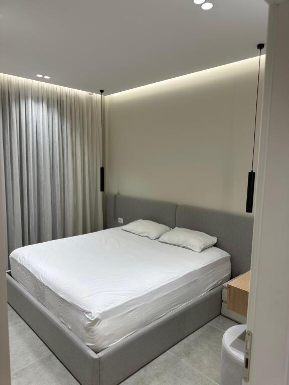 Jepet Me Qira Apartmanet 1+1 📍 Kompleksit Erli  ( Porcelan )