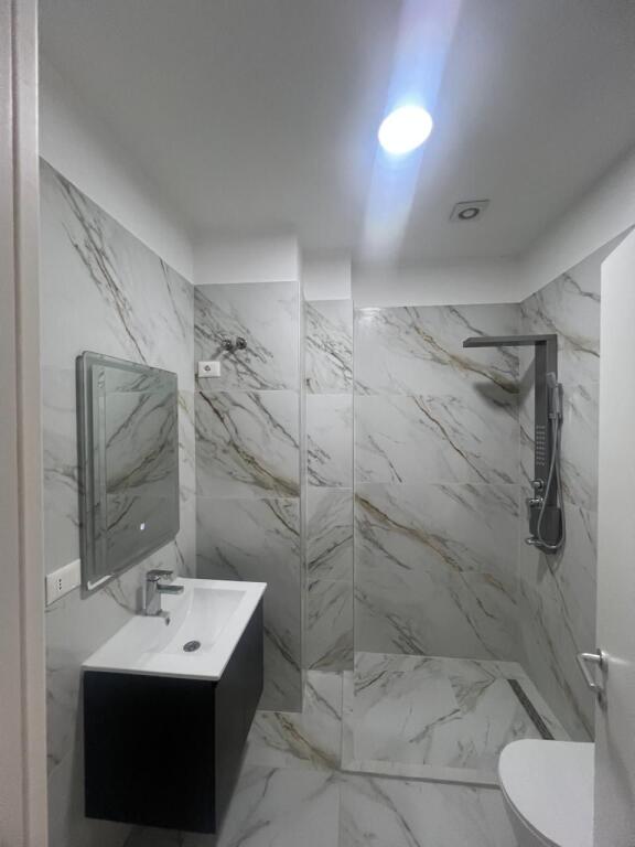 Shitet Apartament 2+1 lagja 13 durres