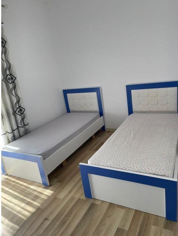 Shitet apartament 3+1+2 ne Kinostudio ! 250,000 €