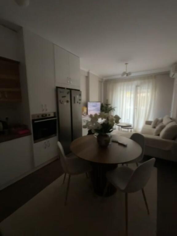 Appartamento 1+1 in affitto a Univers City.