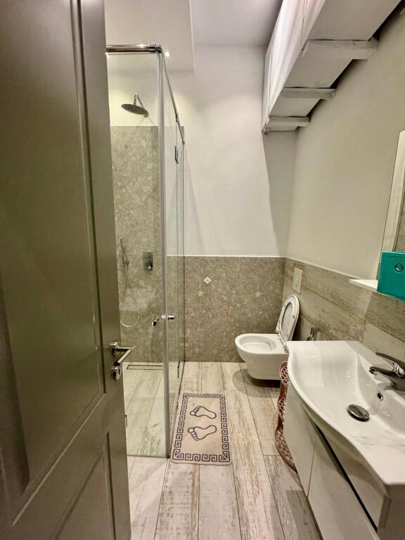 📣 QERA Apartament 2+1 📍 Prane Hotel "Colosseo" 🛣️ Rruga e "Durresit" ✨