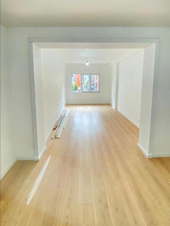 Apartament 1+1 per shitje prane Rruges se Kosovareve