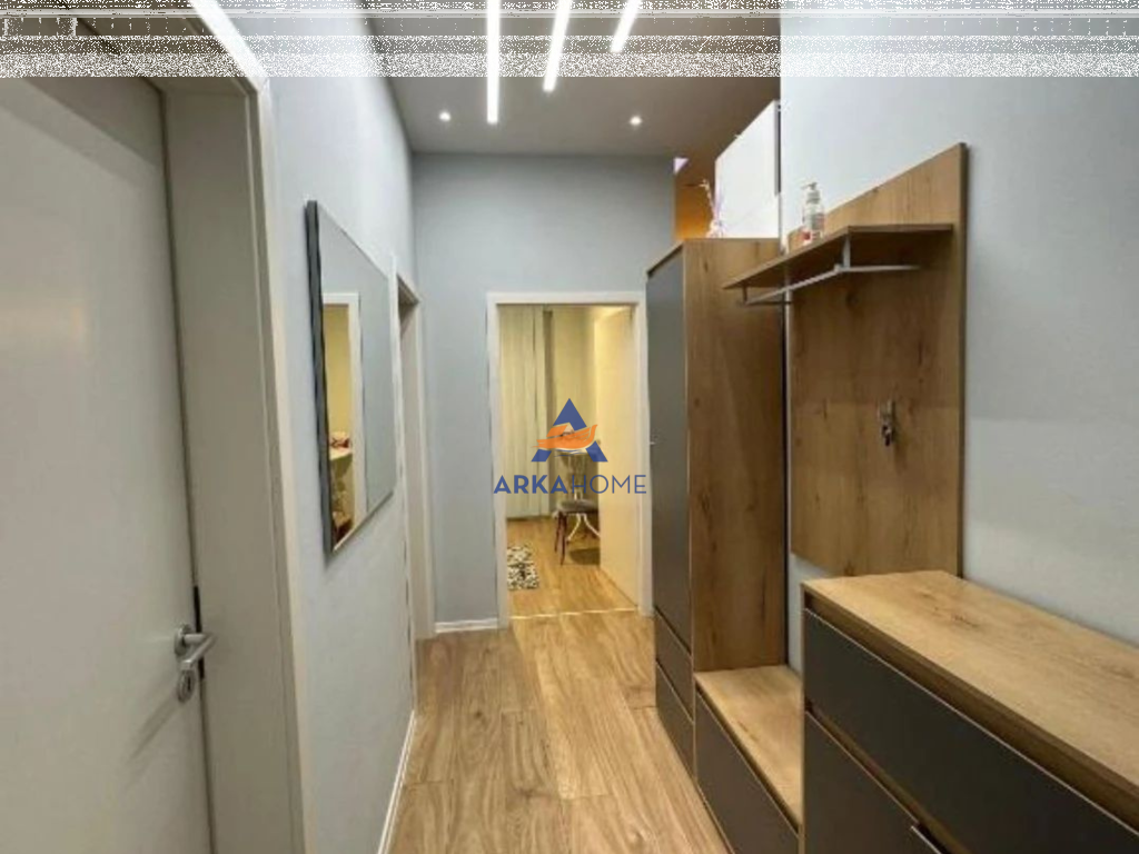 SHITET APARTAMENT 2+1+BALLKON "TE KOMPLEKSI MAGALEMI 21, ALI DEMI" 1.460.000 LEKË