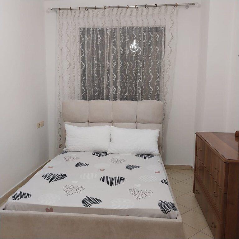 Apartament 1+1 ME QIRA ASTIR