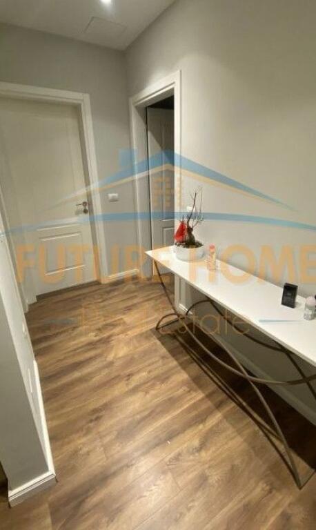 Affitto, Appartamento 3+1+2 +Posto Auto, Centro