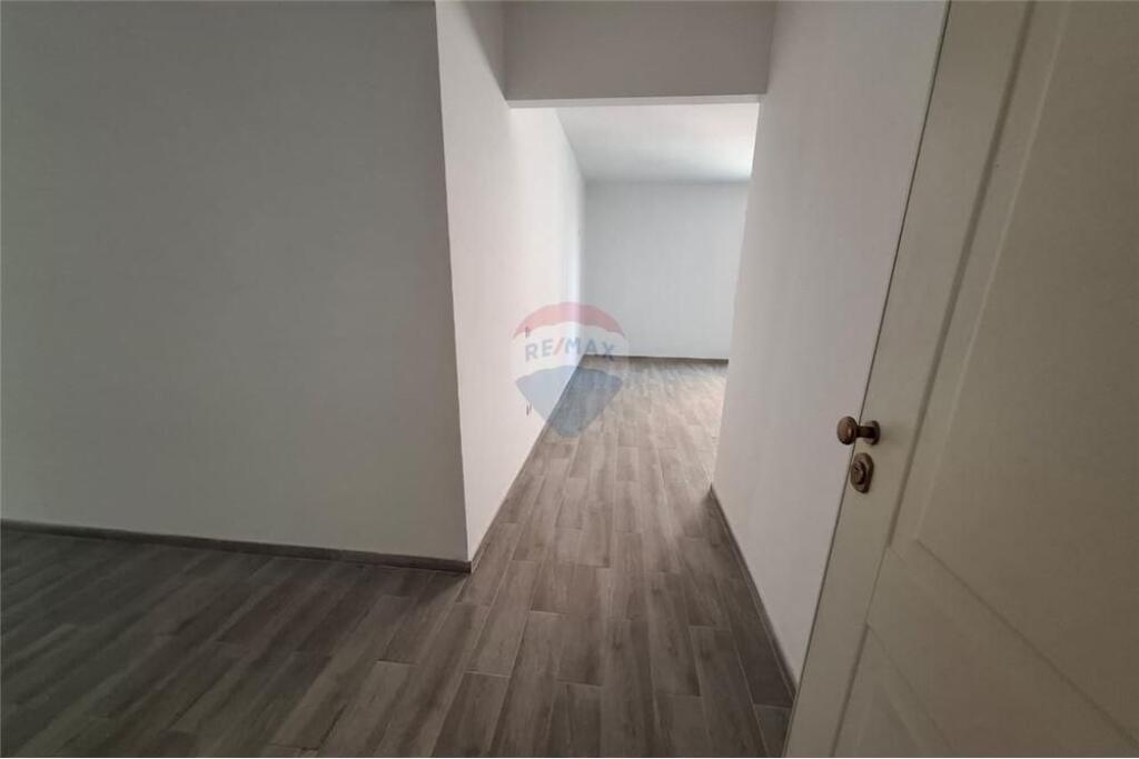 🏡 Apartament 2+1 për Shitje – Rruga Gjergj Kastrioti, Vlorë
