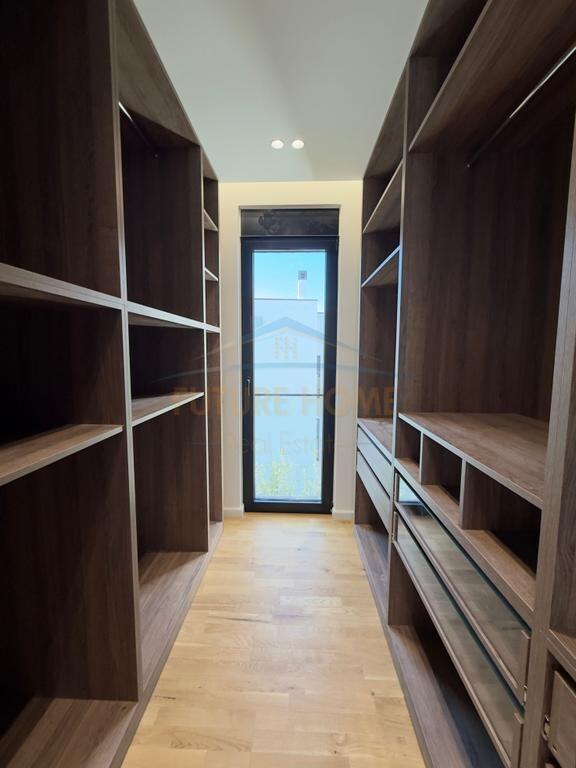 JEPET ME QERA VILE PRANE TEG