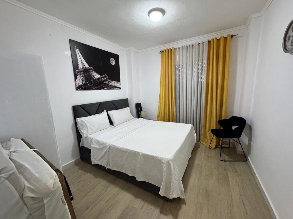 Apartment 1+1 for rent in neighborhood 13 Durres