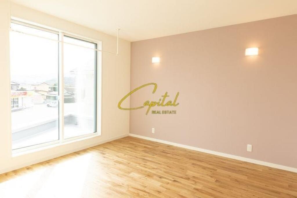 LOCALE COMMERCIALE IN AFFITTO 25 M2 MYSLYM SHYRI 35.000 LEKE