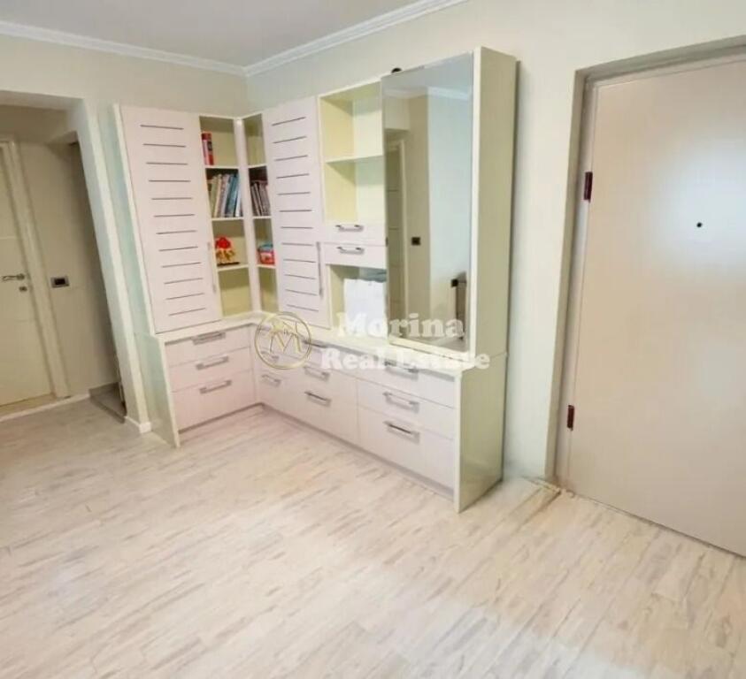 Qera | Apartament 2 + 1 | Sheshi Skenderbej | 900 €/muaj