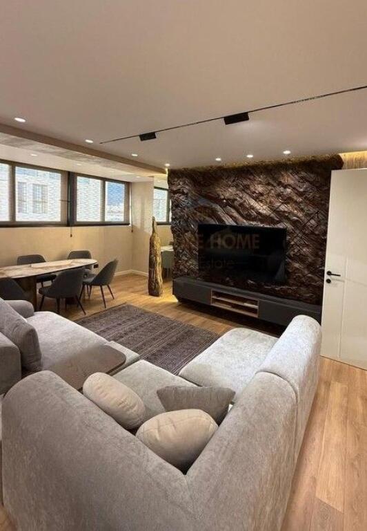 Qera,Apartament 2+1+Post Parkimi, Rruga e Durresit, Tirane