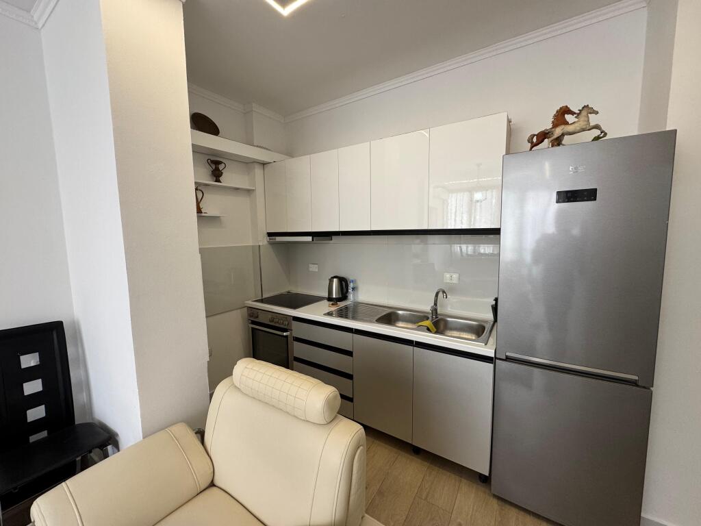 Apartment 1+1 for rent in neighborhood 13 Durres