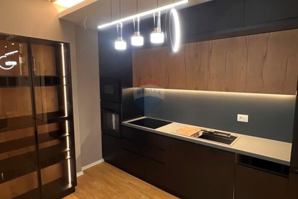 Apartament 2+1 me qira te rruga e Dibres