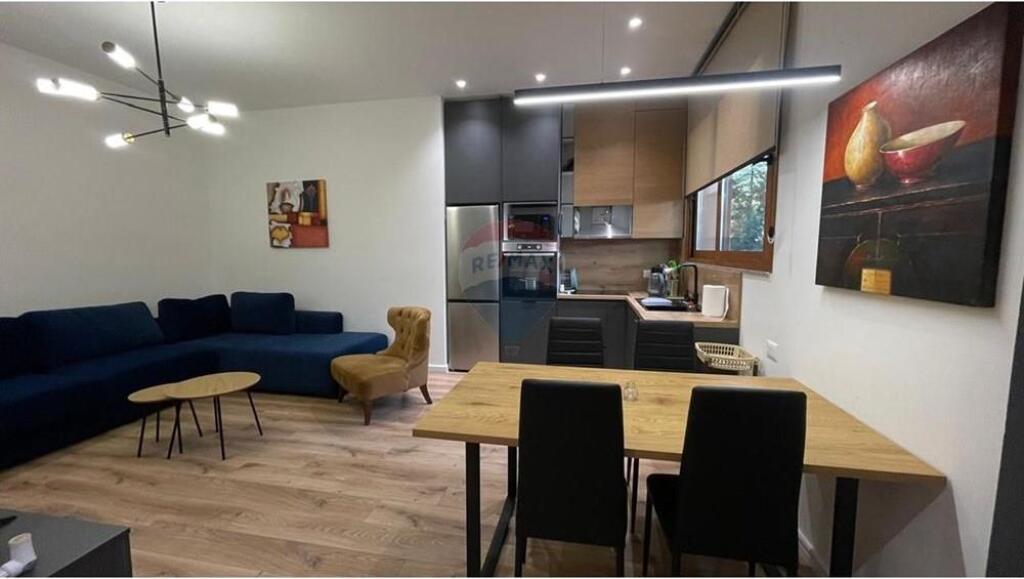 Apartament 2+1 per qira Blloku i Vilave Selite.