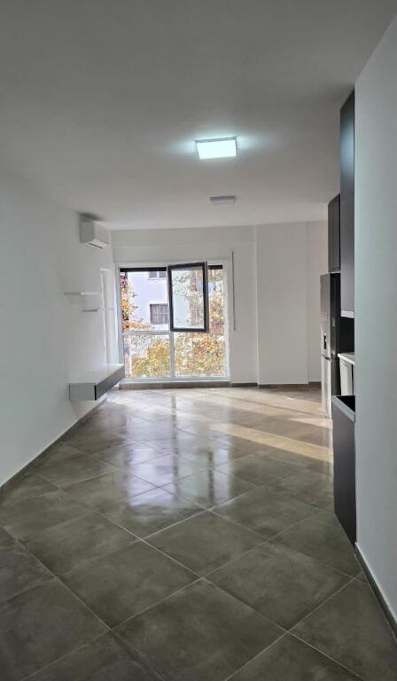 Si affittano 2 appartamenti 1+1, 5 maggio