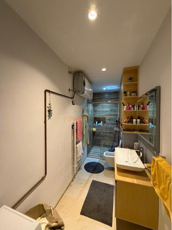 Shitet, Apartament 2+1, Rruga Gramoz Pashko, Fakulteti Ekonomik.