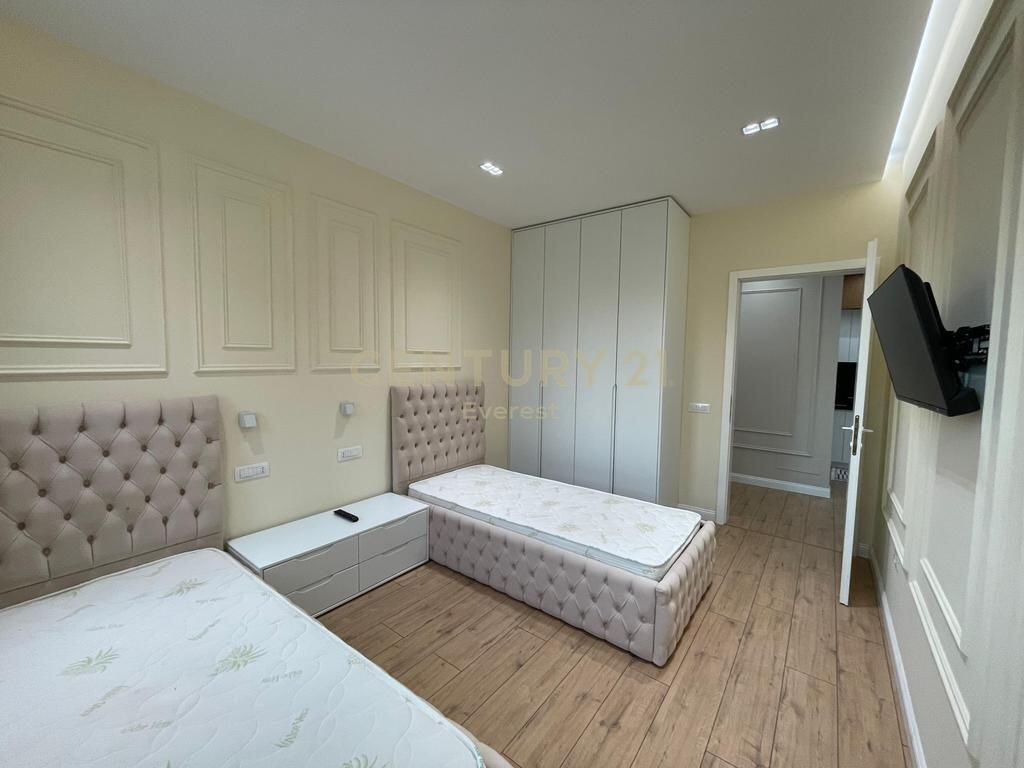 LIQENI I THATE, WE RENT APARTMENT 2+1+2 + TWO PARKING SPACES