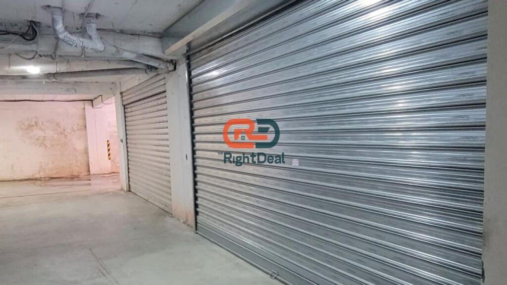 Tek Liqeni I Thate, Shitet Super Apartament 3+1+2, Me Planimetri, Orientim Perfekt Dhe Dy Poste Parkimi !