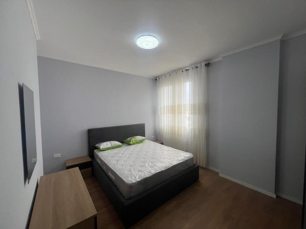 Shitet Apartament 2+1 lagja 13 durres